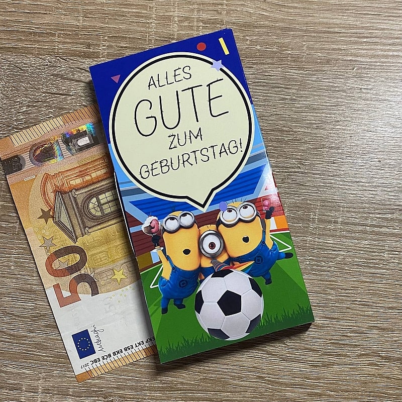 ein Geschenk für einen Fußballfan unter Fußballfans