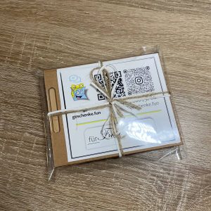 Visitenkarte in Schachtel mit persönlichem Design.