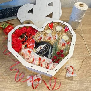 Geschenke für geliebte Frauen in einer Herzbox online kaufen