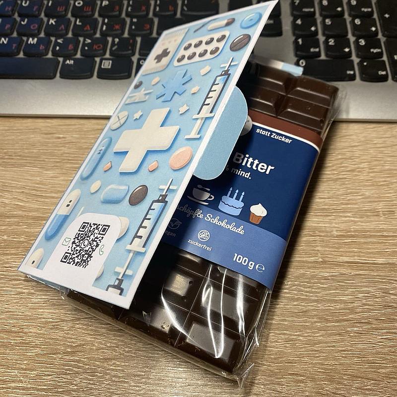 Schokolade als Geschenk fĂŒr einen sĂŒĂen Erste-Hilfe-Kasten