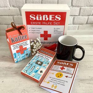 Geschenke mit einer Tasse