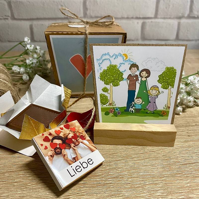 Personalisierte Schokolade mit Foto. Geschenke mit einem Fotoaufsteller.