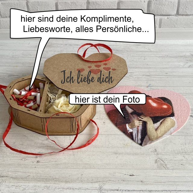 Geschenk mit einem Foto-Puzzle in Herzform
