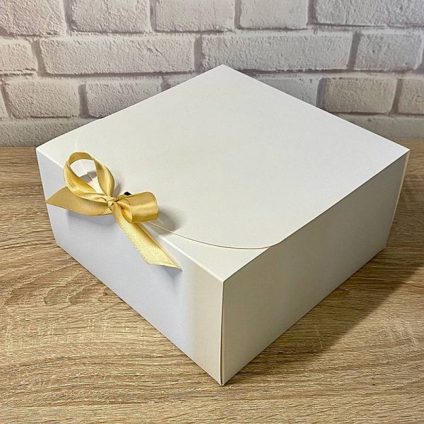Geschenkbox aus Karton 20x20x10cm