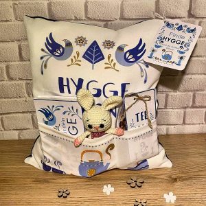 Hygge-Kissen-Geschenkset mit Kaninchen