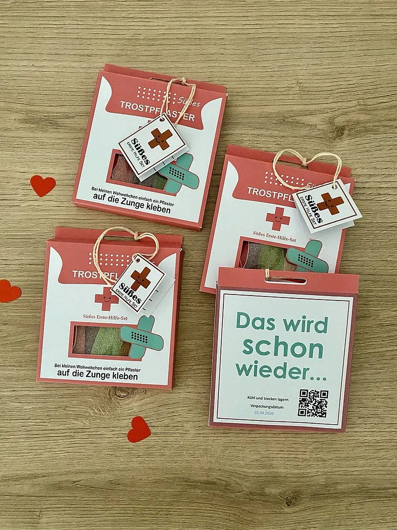 Trostpflaster Geschenkbox zum Selbstbefüllen. Schachteln im medizinischen Design zum Befüllen mit Süßigkeiten.