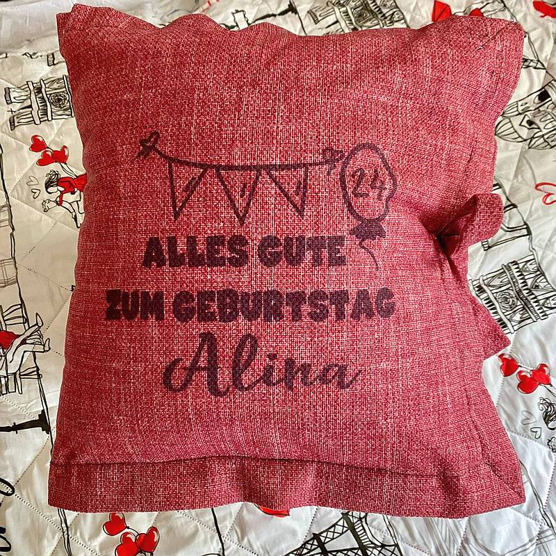 Dekoratives Kissen. Buchkissen