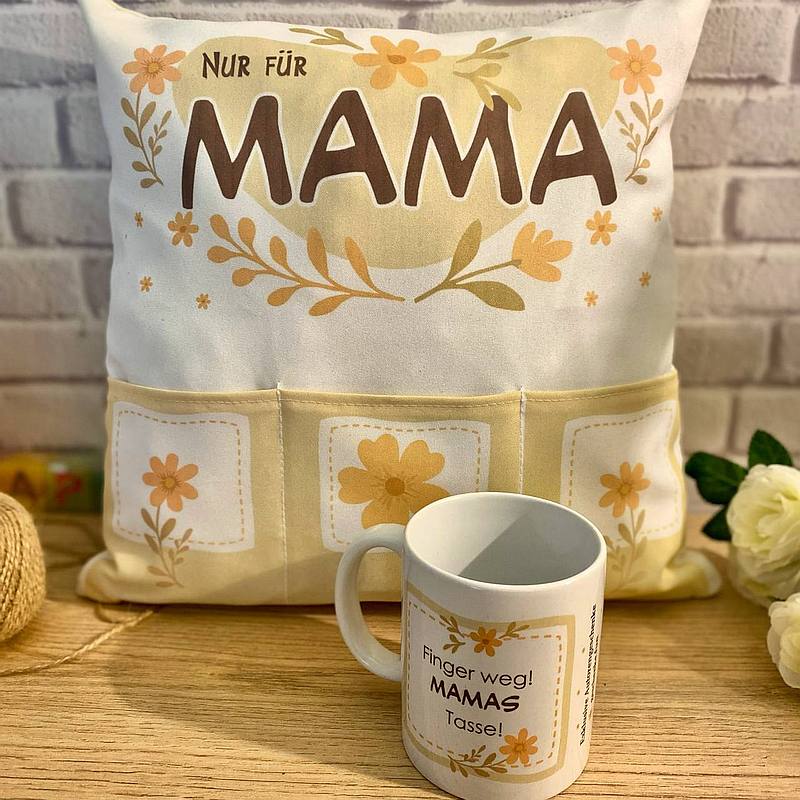 Kissen mit Taschen und Tasse „Nur für Mama“