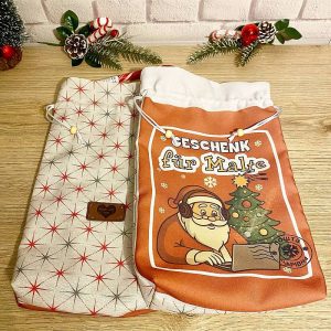 Weihnachtlicher Geschenkbeutel aus Stoff