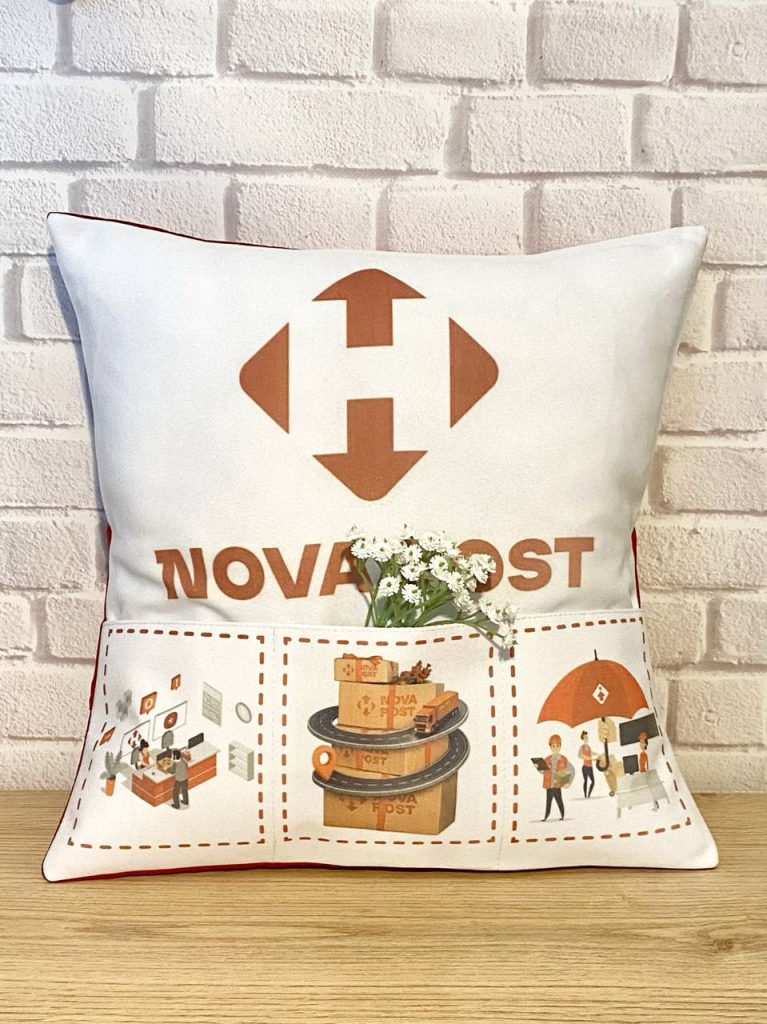 Kissen mit Logo gebrandet