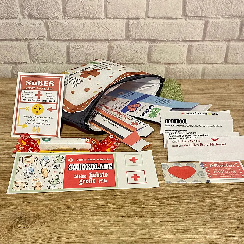 Ein kreatives Geschenk für gute Laune. Praktisch und schön. Befüllen Sie die Kosmetiktasche selbst.