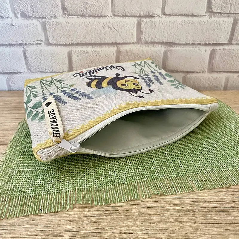 Kosmetiktasche mit Biene, handgefertigte Bienengeschenke