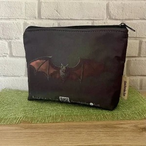 Make-up-Tasche mit gotischem Motiv